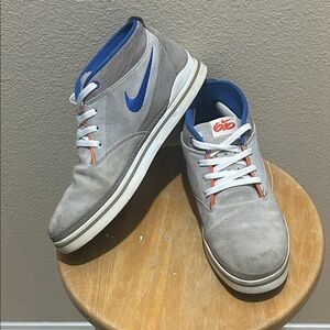 Nike 6.0 Suede Men's Sneakers in Gray, Blue and Orange. 407715-001